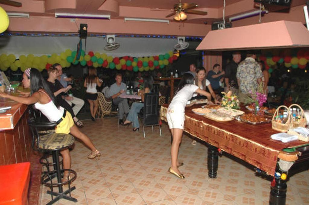 פאטאיה Billabong Hotel מראה חיצוני תמונה